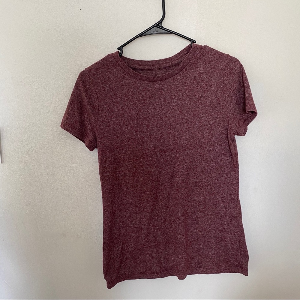 Mossimo t shirt: small
